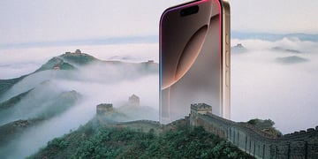 the great wall of china, forest, tall green hills, fog, bronze iphone, cloudy sky
