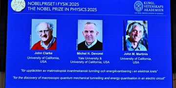 pictures of John Clarke, Michel H. Devoret and John M. Martinis on blue screen