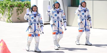 Chinese astronauts Chen Dong, Chen Zhongrui, and Wang Jie