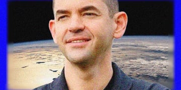 Jared Isaacman, the new NASA chief with photos of a planet behind him.