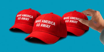 The MAGA hat in a new version supporting Greenland.