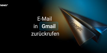 Papierflugzeug mit E-Mail Schriftzug 
