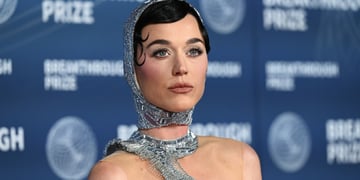 Katy Perry a the 11th Breakthrough Prize Ceremony held at Barker Hanger