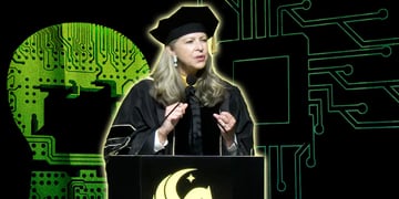 Gloria Caulfield speaks at a graduation ceremony at the University of Central Florida