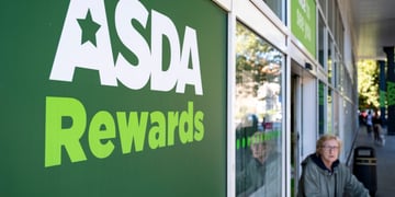 asda_rewards_green_woman