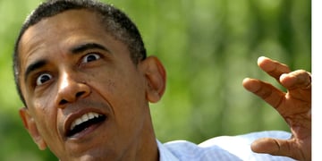 Barack Obama imitating an alien.