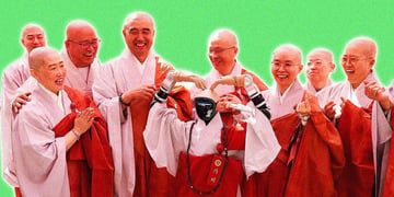 Robot joins Buddhist monks in South Korea