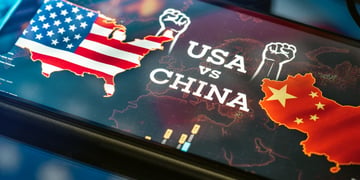china_map_US_map_fists