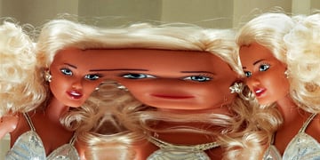 claudia shiffer fashion doll distored mirror