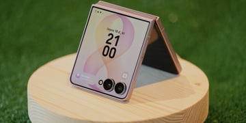 Samsung Galaxy Flip8 pink