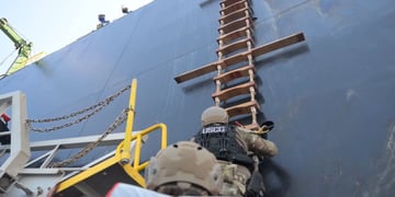 US Coast Guard boards VL Proseperity oil tanker
