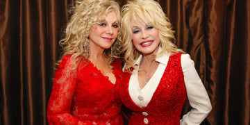 stella parton dolly parton