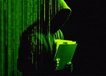 hacker-with-file