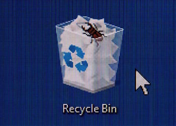 Windows Recycle bin icon with a bug